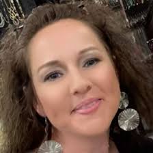 Is the neighborhood south of Country Club Elementary in Farmington good for  trick or treating?