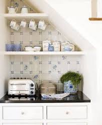 Mesada Y Alacena En Bajo Escalera Muebles Bajo Escaleras Cocina Debajo De Escaleras Estanterias De Cocinas Abiertas