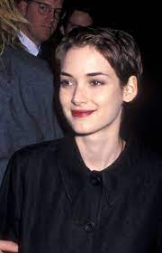 Pin By Artemisia On Winona Short Hair Styles 90s Grunge Hair Winona Ryder