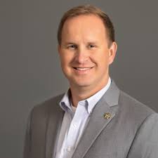 Well-deserved recognition this past weekend at our annual MLK awards  banquet for Vashil and his incredible work with our homeless coalition.