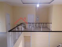 Bentuknya sederhana, hanya terbuat dari batang besi yang minimalis. Pemasangan Railing Tangga Dan Balkon Cibubur
