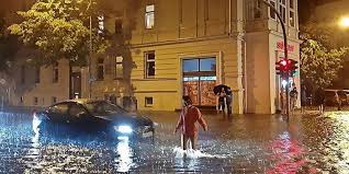 Jun 05, 2021 · starker regen und gewitter machen deutschland zu schaffen. Unwetter Strassenbahnen In Potsdam Ausgefallen