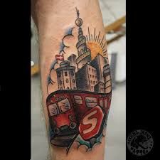 Most infections can be treated by letting the tattoo dry out and carefully washing it. Tatoveringer Lavet Af Tattoo Paw Tatovor I Kobenhavn Old School Tattoo Barking Irons Tattoo
