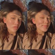 nazeesh🦋 (@nazeeshahmed_)