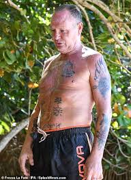 Los tweets más recientes de francesca lodo (@francesca_lodo). Paul Gascoigne Embraces Co Star Francesca Lodo During Filming For Italy S Version Of I M A Celebrity Duk News