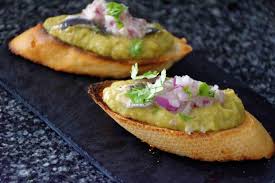Pintxos Tapas Mit Guacamole Und Sardellen Rezept Sardellen Lebensmittel Essen Rezepte