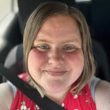 My beautiful Kinzie Rae (aka Zeepers) enters the realm of adulthood today  as the beautiful, Godly, intelligent, and certainly humorous woman she is.  Zeepers has always shown us that she is willing