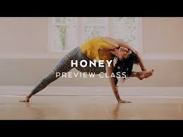 44 Intermediate Vinyasa Yoga Class With Meghan Currie Youtube Vinyasa Yoga Class Vinyasa Yoga Meghan Currie