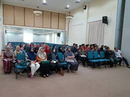 Ahmad faiz sapuan currently works at the department of general studies, politeknik sultan azlan shah. Lawatan Dari Politeknik Sultan Haji Ahmad Shah Polisas Photos Sultan Photo Event