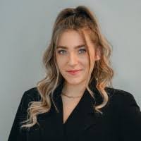 Katy Mueller's Instagram, Twitter & Facebook