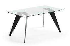 Guidelines To Choose Right Glass Tables For Meetings Conference Rooms Glass Top Table Glass Table Table