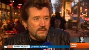 Des fans belges de Johnny ont été invités dans l'église: "J'ai touché le  cercueil et ça m'a bouleversé" (vidéo)