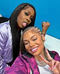 Tenisha Wade's Instagram, Twitter & Facebook