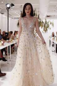 2018 Wedding Trend Forecast We Re Seeing Stars Wedding Dresses Unique Theme Dress 2018 Wedding Trends