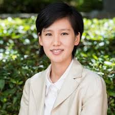 Kim Paik's Instagram, Twitter & Facebook