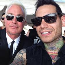 Mike Herrera على X: "Coupla dudes! Thanks @feldy67 for a great #goldfinger  show! #lachiemusicfest http://t.co/yNPQSN4XUn"