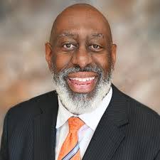 Linda Graczyk's Instagram, Twitter & Facebook