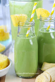 This Simple Green Smoothie Recipe Is The Perfect Start To Any Day It Is Packed Full Of Nut Easy Green Smoothie Green Smoothie Recipes Smoothie Recipes Healthy