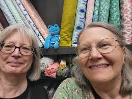Making shop hop quilt from southwest region