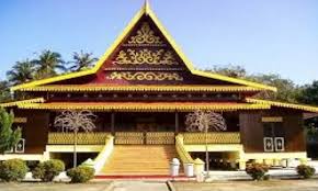 Yaitu suku batak toba, suku batak karo, suku batak simalungun, suku batak mandailing, suku batak ankola, dan suku batak pakpak. 9 Rumah Adat Sumatera Utara Nama Gambar Dan Penjelasannya