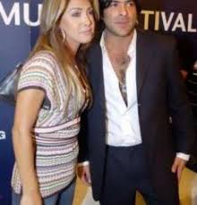وصلة غزل بين وائل كفوري ونوال الزغبي في عيد ميلادها. Ø¨Ø¹Ø¯ Ù…ÙŠÙ† Ø­Ø¨ÙŠØ¨ÙŠ Ø£Ù†Ø§ Ù†ÙˆØ§Ù„ Ø§Ù„Ø²ØºØ¨ÙŠ ØªØ±ØºØ¨ Ø¨Ù€ Ø¯ÙŠÙˆ Ø¬Ø¯ÙŠØ¯ Ù…Ø¹ ÙˆØ§Ø¦Ù„ ÙƒÙÙˆØ±ÙŠ ØªÙ„ÙØ²ÙŠÙˆÙ† Ø§Ù„ÙØ¬Ø±