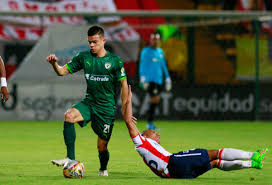 His jersey number is 21.walmer pacheco statistics and career statistics, live sofascore ratings, heatmap and goal video highlights may be available on sofascore for some of walmer pacheco and deportivo la equidad matches. Carlos Arturo Arango Petiso Sur Twitter El Lateral Walmer Pacheco Muy Buen Jugador Termina Contrato Con Equidadfutbol Y Su Futuro Podria Ser Juniorclubsa Https T Co Fjbyschnri