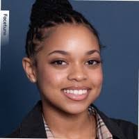 Nia Newton's Instagram, Twitter & Facebook