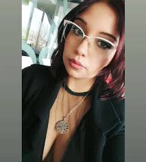 Hola bb bnos días hasta tu perrito te mira con esos ojos de deseo bien  inicio de semana bb