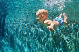 Welche schwimmtechnik kinder zuerst lernen sollen. Babyschwimmen Region Aachen Duren Und Um Die Ecke Kingkalli