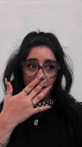 Caroline Spivey's Instagram, Twitter & Facebook