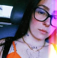 Jana Silva's Instagram, Twitter & Facebook