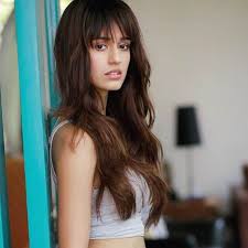 Disha Patani Age Height Weight Bio In 2020 Disha Patani Disha Patni Disha Patani Photoshoot