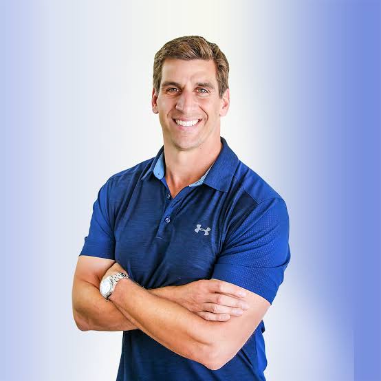 Dr. Chris Mohr