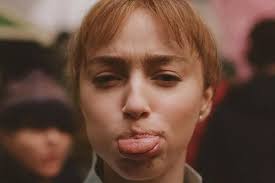 Bridgerton behind the scenes: The Duchess checks Insta…