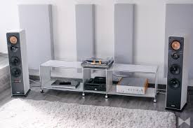 In order to put together a 5.1, 6.1 or 7.1 surround if you don't think you can afford a good system right away consider starting with a 5.1 receiver and only two decent speakers. Teufel Ultima 40 Aktiv Surround 4 0 Set Test Heimkino Fast Ohne Kabel