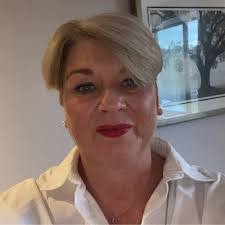 Ursula Casey's Instagram, Twitter & Facebook