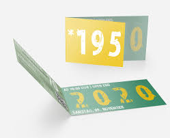 Letztlich kommt es auf ihren geschmack an, für welche ausführung sie sich entscheiden möchten. Geburtstag Einladungskarten 70 Geburtstag Zeitsprung Grun Gelb 70 Geburtstag Einladung Runder Geburtstag Geburtstag Wirmachendeinekarte