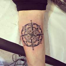 Rose Des Vents Mandala Black And Grey Tatouage Rose Des Vents Tatouage Rose Rose Des Vents