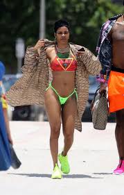 Teyana taylor is an american singer, songwriter, actress, dancer, choreographer, director, and model who has released several albums. Teyana Taylor In Bikini At Beach In Miami 15 Sawfirst