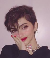 pin by ادخلوا الرابط on افتار in 2021 beautiful curly hair beautiful girl face beauty face