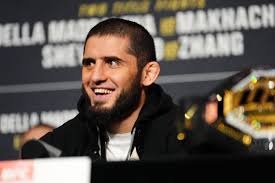 Islam Makhachev thinks 'unhinged' Sean Strickland will give Khamzat Chimaev a tough fight at UFC 328