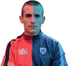 Déchiré entre ses deux clubs