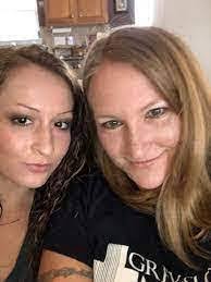 Camille Metcalf's Instagram, Twitter & Facebook