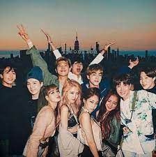 Just four korean musicians have charted a top 10 hit in the history of the ranking. K Pop World Bts X Blackpink Home Facebook