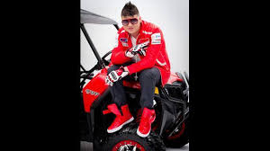 Carlos efrén reyes rosado más bien conocido como farruko, nació en bayamón, puerto rico, el día 2 de mayo del año 1991. Farruko Los Talento Del Bloque Posts Facebook