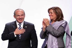 El expresidente felipe calderón hinojosa y su esposa, margarita zavala, van por la solicitud de registro partidista para su movimiento méxico libre. Esta Es La Historia De Amor De Calderon Y Margarita