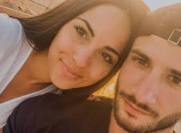 A far discutere è stato anche il falò di confronto che ha spinto. Coppie Temptation Island Raffaella E Andrea Oggi Come Stanno