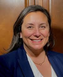 Elizabeth Parmley's Instagram, Twitter & Facebook