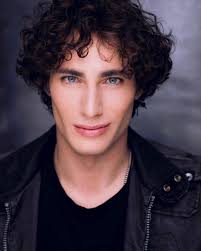 Chris Barnett's Instagram, Twitter & Facebook