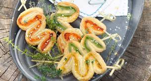 50 Recettes De Feuilletes Pour L Aperitif Recette A Base De Pate Feuilletee Recette Feuillete Feuillete